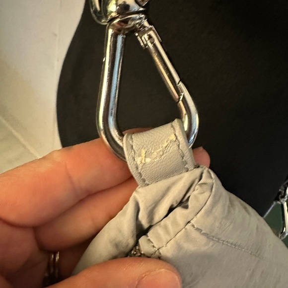 Lululemon crossbody bag - Picture 8 of 10